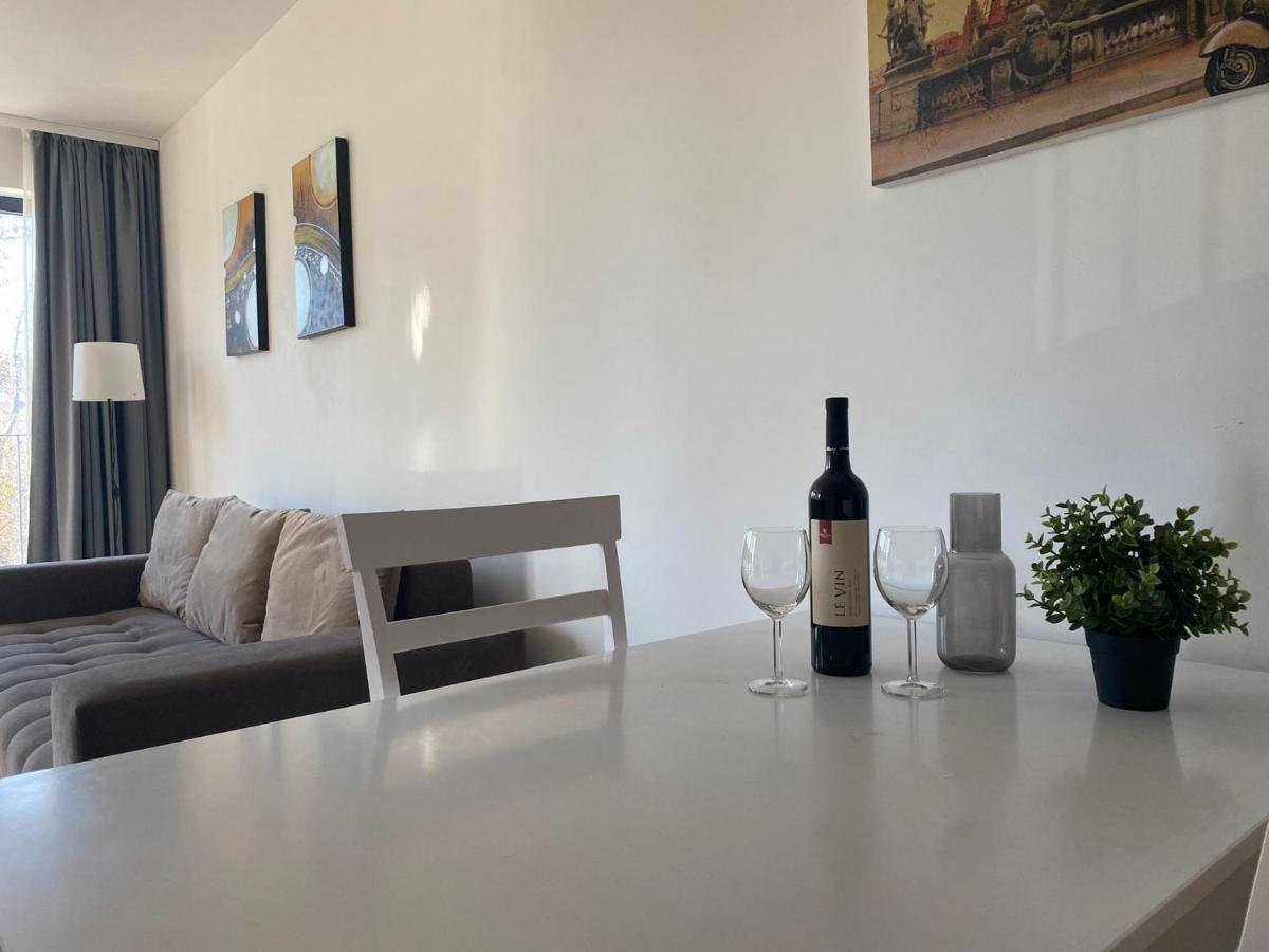 Brand New Apartment With Outdoor Swimming Pool Varna Eksteriør bilde