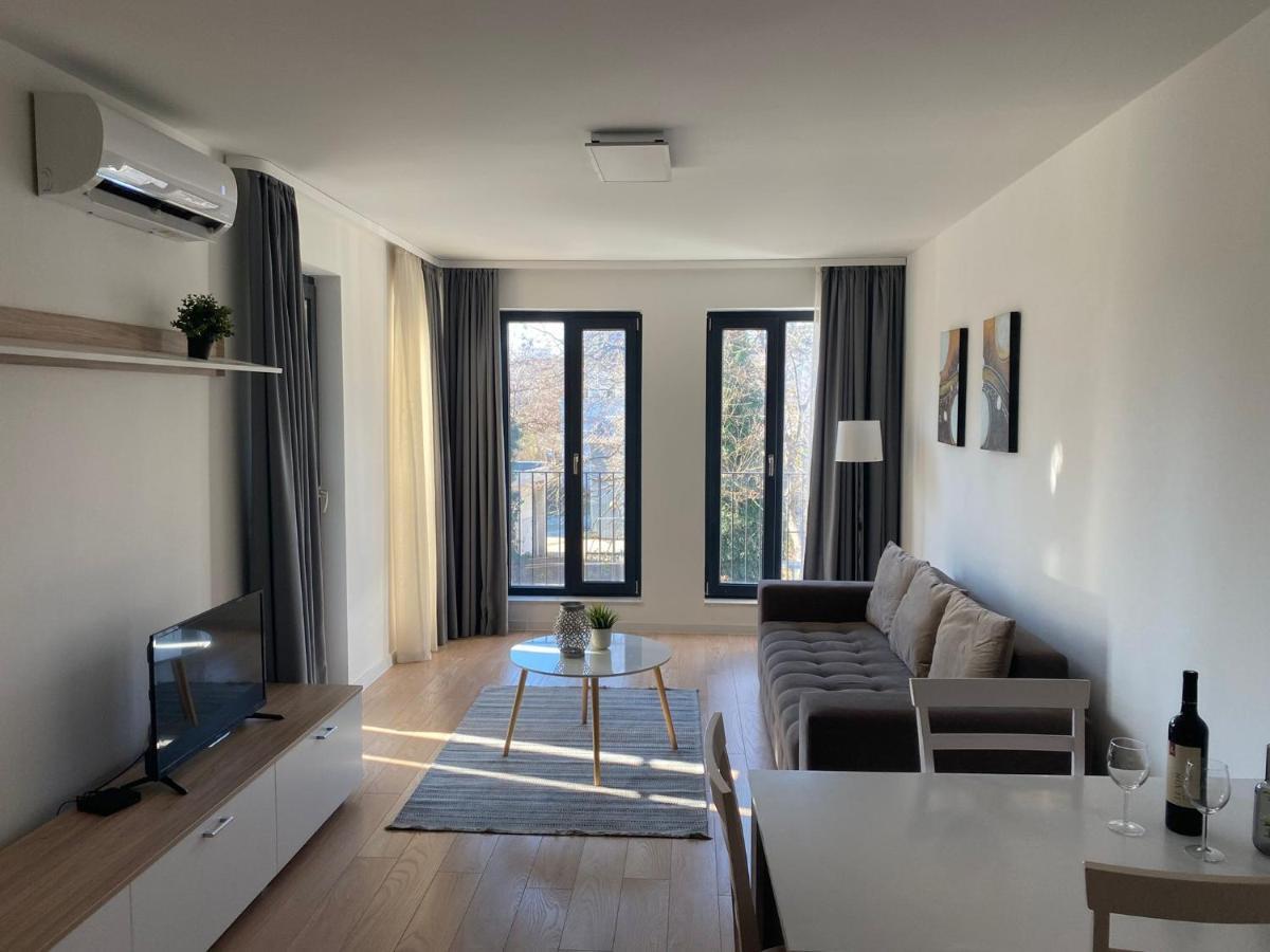 Brand New Apartment With Outdoor Swimming Pool Varna Eksteriør bilde