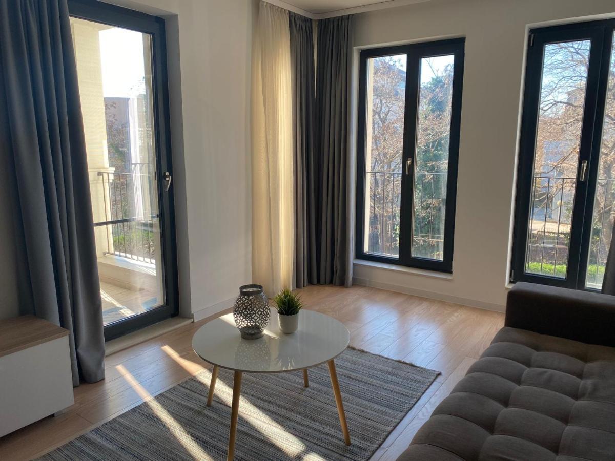 Brand New Apartment With Outdoor Swimming Pool Varna Eksteriør bilde